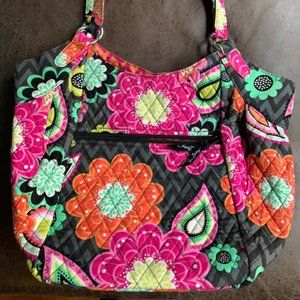 NWOT Vera Bradley Tote 🌸🌸**SALE**🌸🌸$35